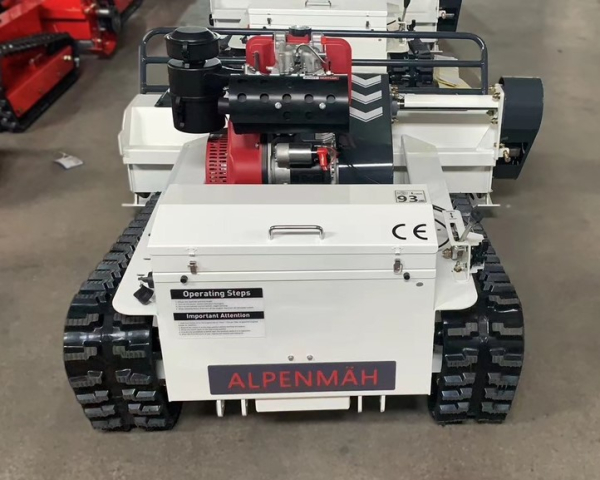Alpenmäh PMK 1200 Ferngesteuerter Y Schlegelmulcher mit Hybrid Antrieb